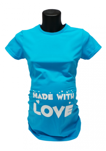 turkiz modra majica z napisom